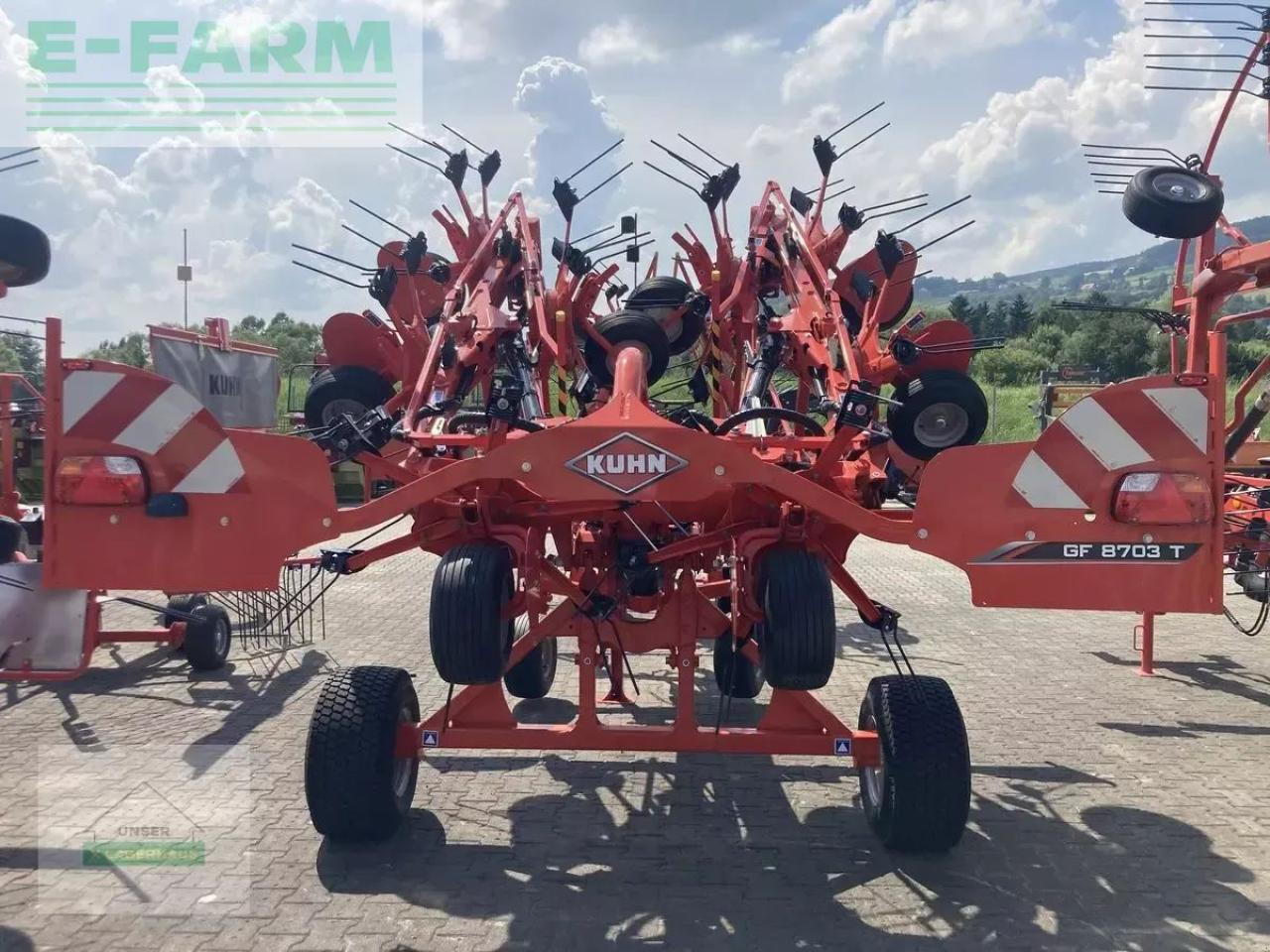 Kuhn gf 8703 t - Šieno grėblys/ Vartytuvas: foto 3 Kuhn gf 8703 t - Šieno grėblys/ Vartytuvas: foto 3