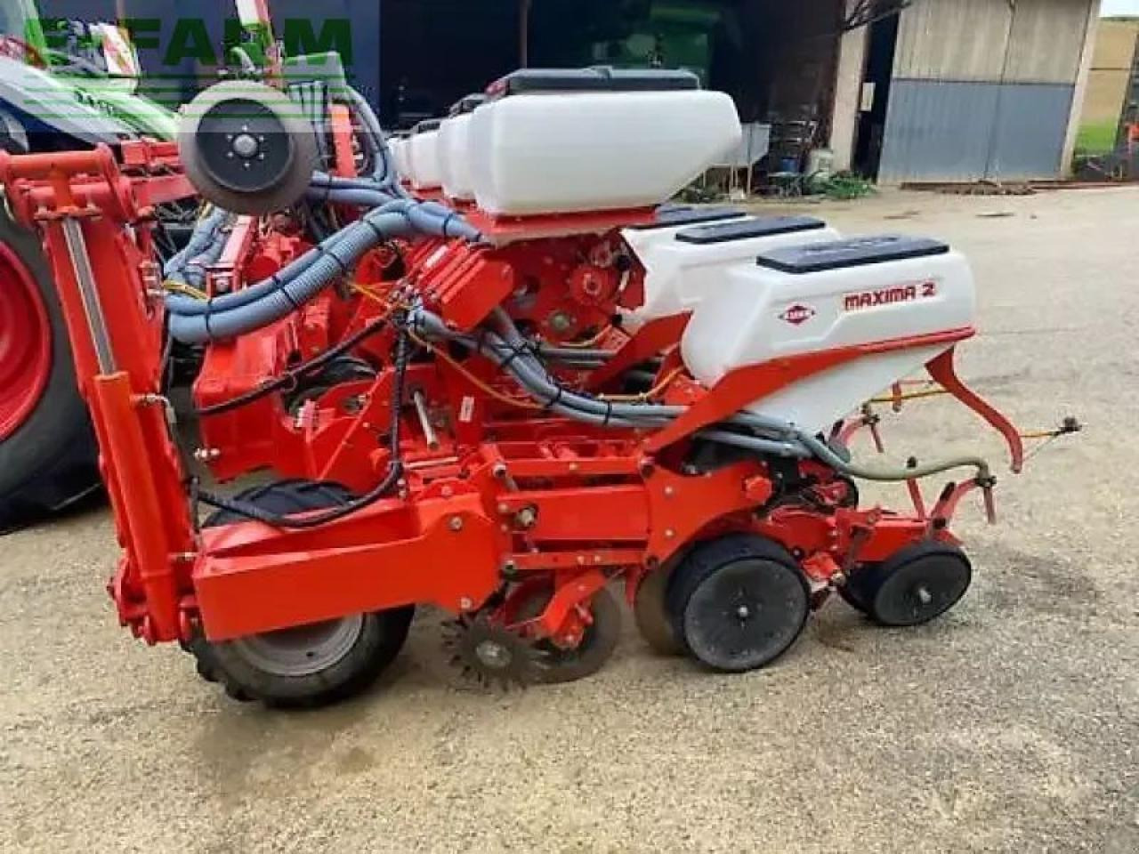 Kuhn maxima 2 - Tikslaus išsėjimo sėjamoji: foto 4 Kuhn maxima 2 - Tikslaus išsėjimo sėjamoji: foto 4