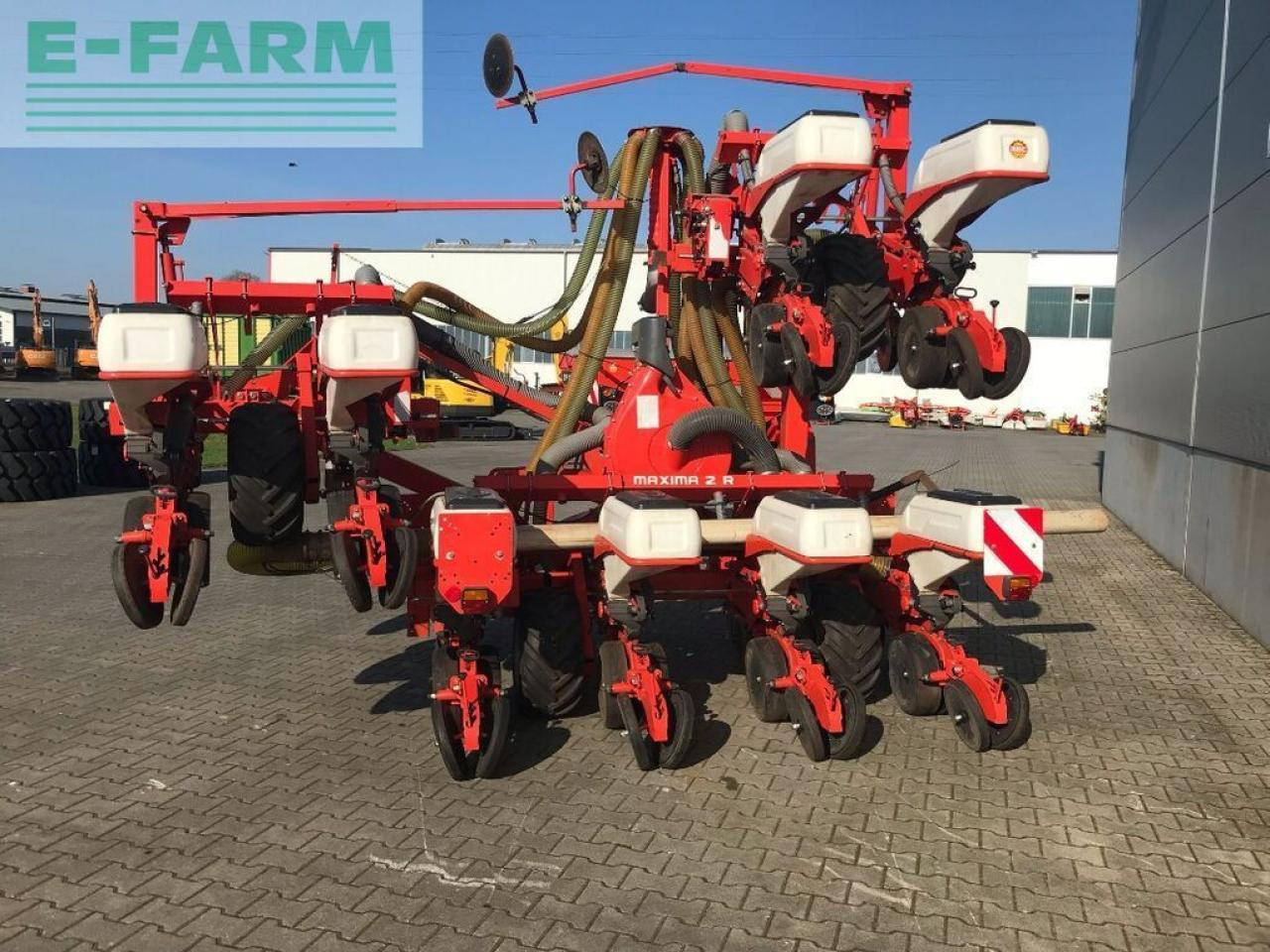 Kuhn maxima 2 - Tikslaus išsėjimo sėjamoji: foto 4 Kuhn maxima 2 - Tikslaus išsėjimo sėjamoji: foto 4