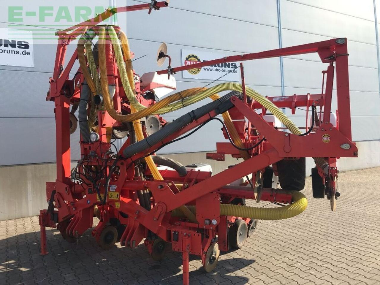 Kuhn maxima 2 - Tikslaus išsėjimo sėjamoji: foto 2 Kuhn maxima 2 - Tikslaus išsėjimo sėjamoji: foto 2