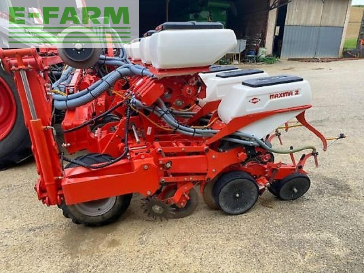 Kuhn maxima 2 - Tikslaus išsėjimo sėjamoji: foto 4 Kuhn maxima 2 - Tikslaus išsėjimo sėjamoji: foto 4