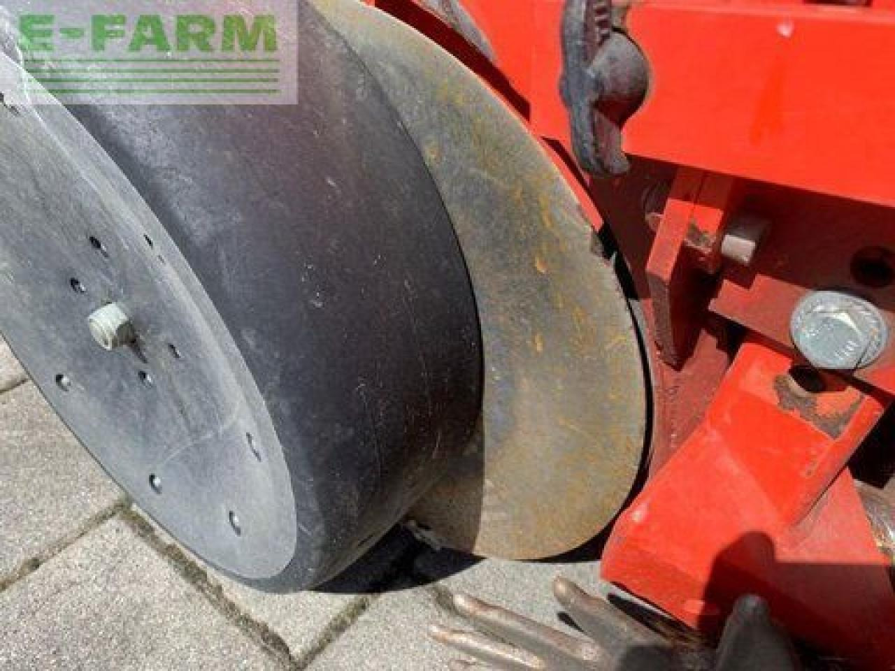 Kuhn maxima 2 rt - Tikslaus išsėjimo sėjamoji: foto 5 Kuhn maxima 2 rt - Tikslaus išsėjimo sėjamoji: foto 5