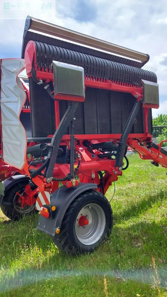 Kuhn merge maxx 760 - Šieno grėblys/ Vartytuvas: foto 4 Kuhn merge maxx 760 - Šieno grėblys/ Vartytuvas: foto 4