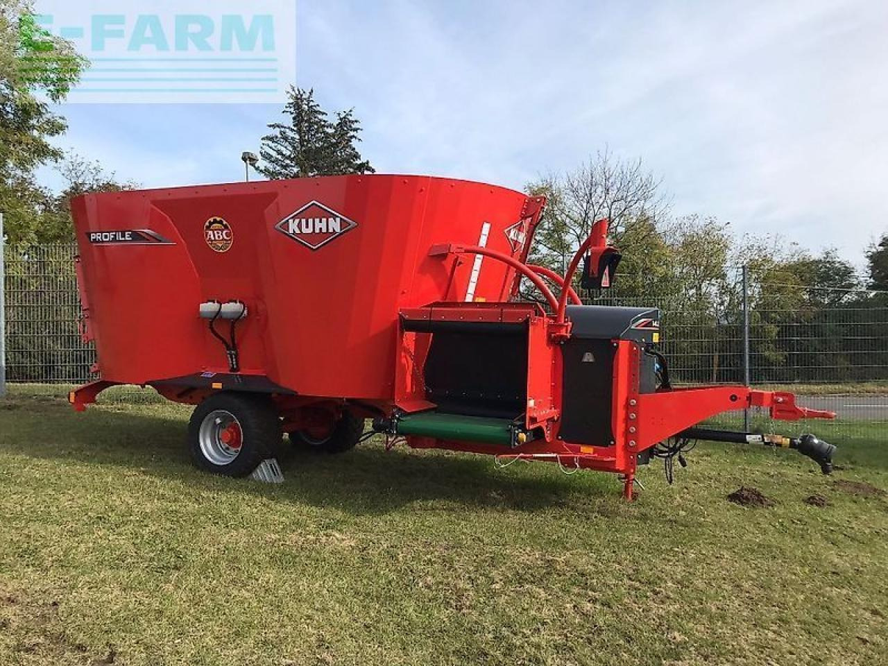 Kuhn profile 14.2 cs compact - Gyvulininkystės įranga: foto 1 Kuhn profile 14.2 cs compact - Gyvulininkystės įranga: foto 1