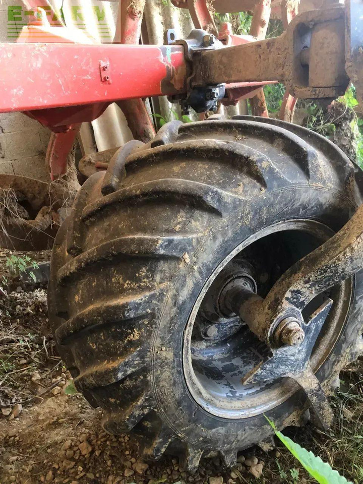 Kuhn vari master 153 - Plūgas: foto 5 Kuhn vari master 153 - Plūgas: foto 5