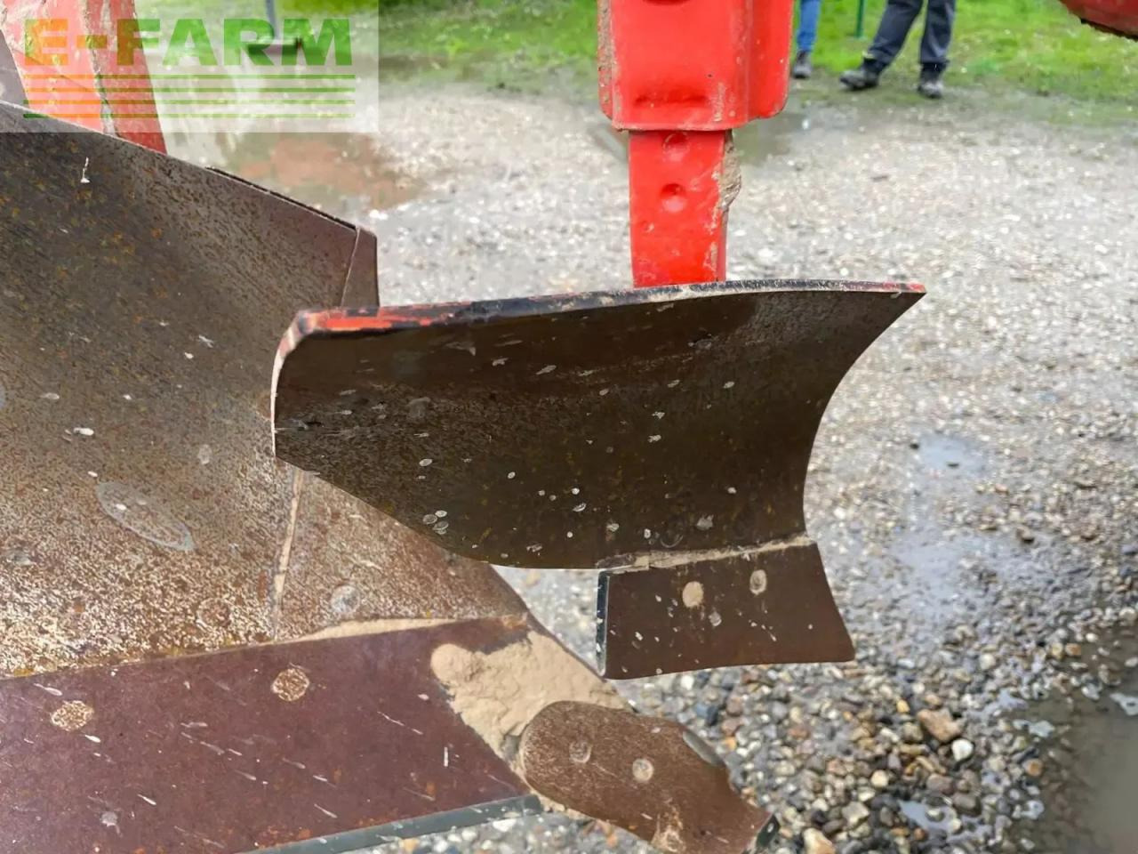 Kuhn varimaster123 - Plūgas: foto 4 Kuhn varimaster123 - Plūgas: foto 4