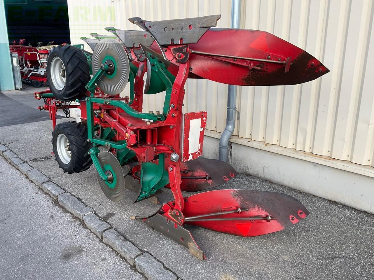 Kverneland LS 100-200 4-sch. - Plūgas: foto 4 Kverneland LS 100-200 4-sch. - Plūgas: foto 4