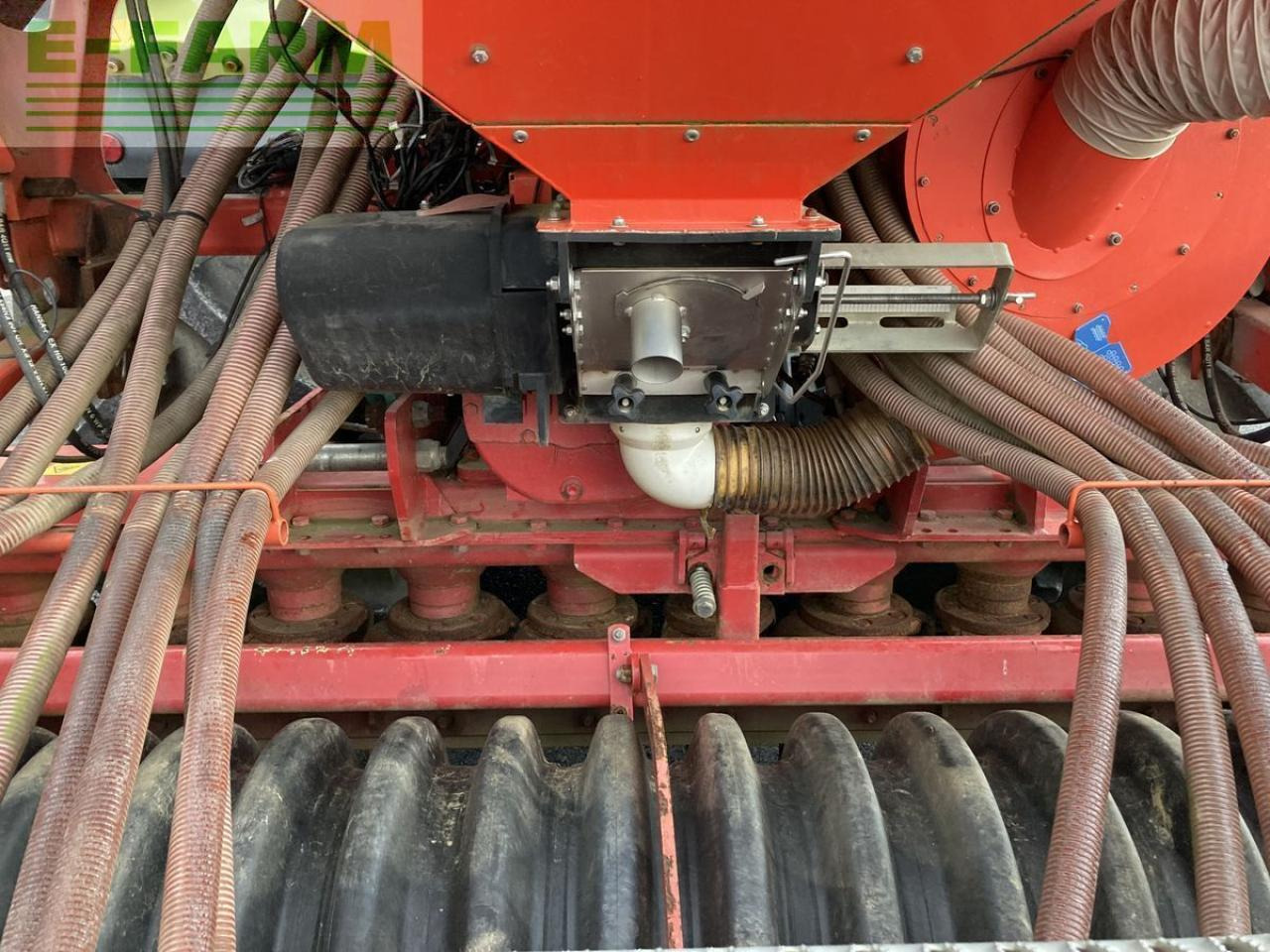 Kverneland ngs 101 mit kuhn venta lc 4000 - Kombinuota sėjamoji: foto 5 Kverneland ngs 101 mit kuhn venta lc 4000 - Kombinuota sėjamoji: foto 5