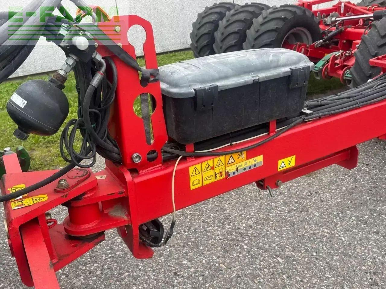 Kverneland u drill 600 - Kombinuota sėjamoji: foto 2 Kverneland u drill 600 - Kombinuota sėjamoji: foto 2