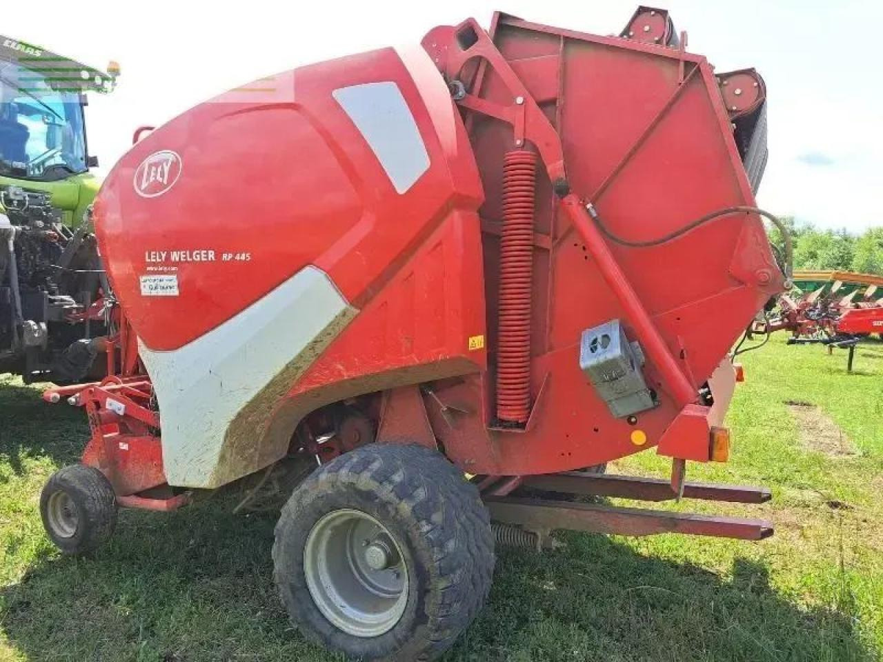 Lely rp 445 - Stačiakampių ryšulių presas: foto 2 Lely rp 445 - Stačiakampių ryšulių presas: foto 2