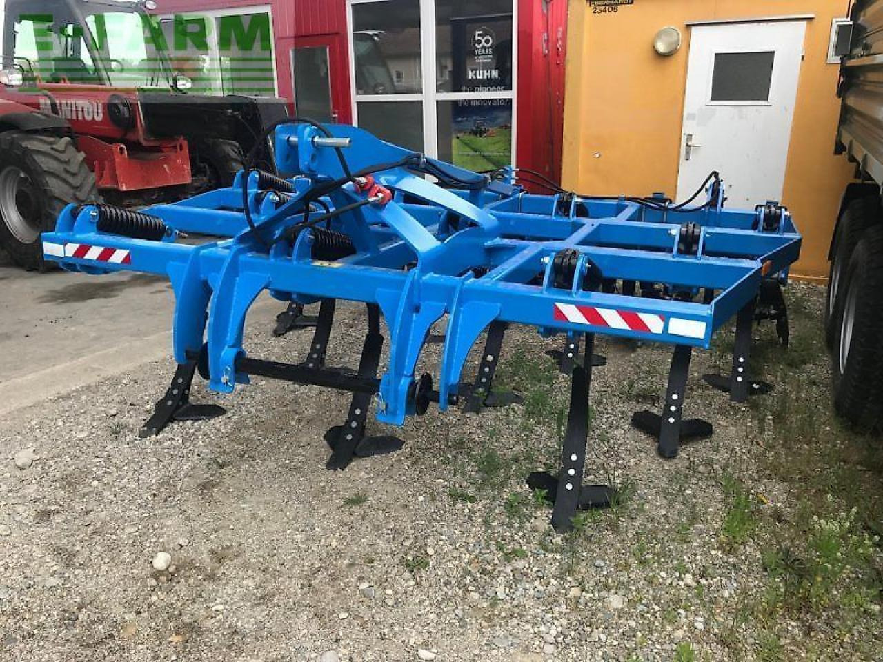 Lemken Flügelschargrubber 3,2m mit Dachringwalze hydr Tiefeneinstellung - Kultivatorius: foto 1 Lemken Flügelschargrubber 3,2m mit Dachringwalze hydr Tiefeneinstellung - Kultivatorius: foto 1