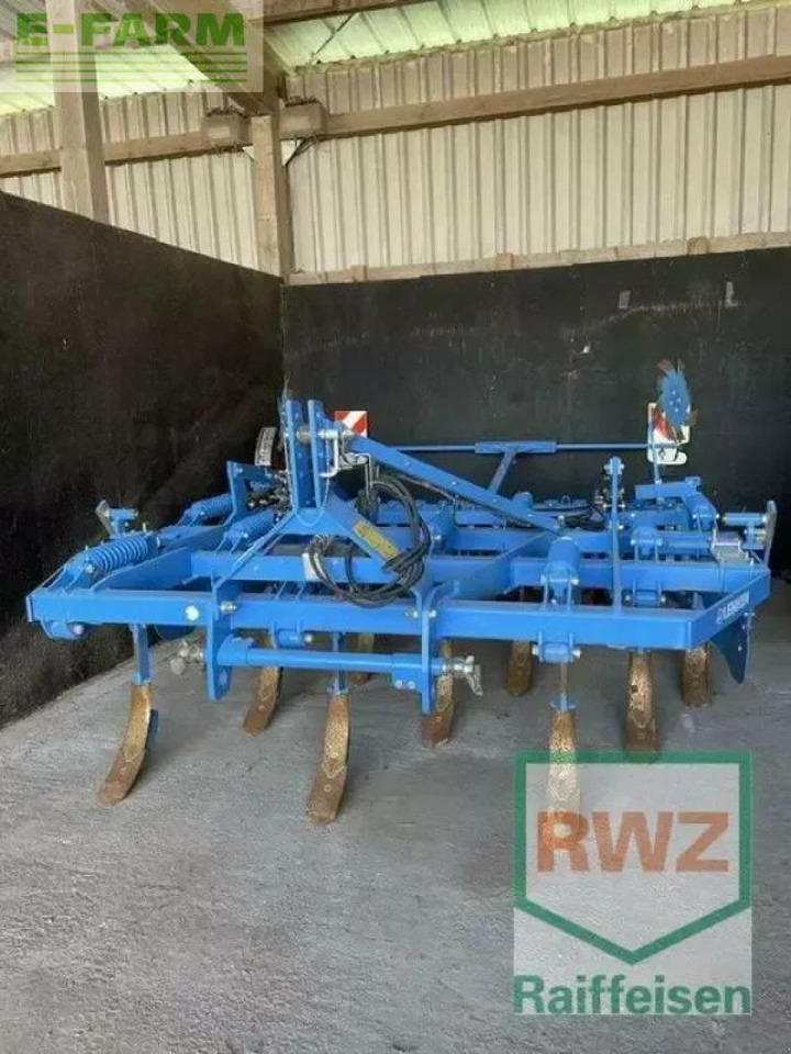 Lemken karat 10 / 300 u - Kultivatorius: foto 1 Lemken karat 10 / 300 u - Kultivatorius: foto 1