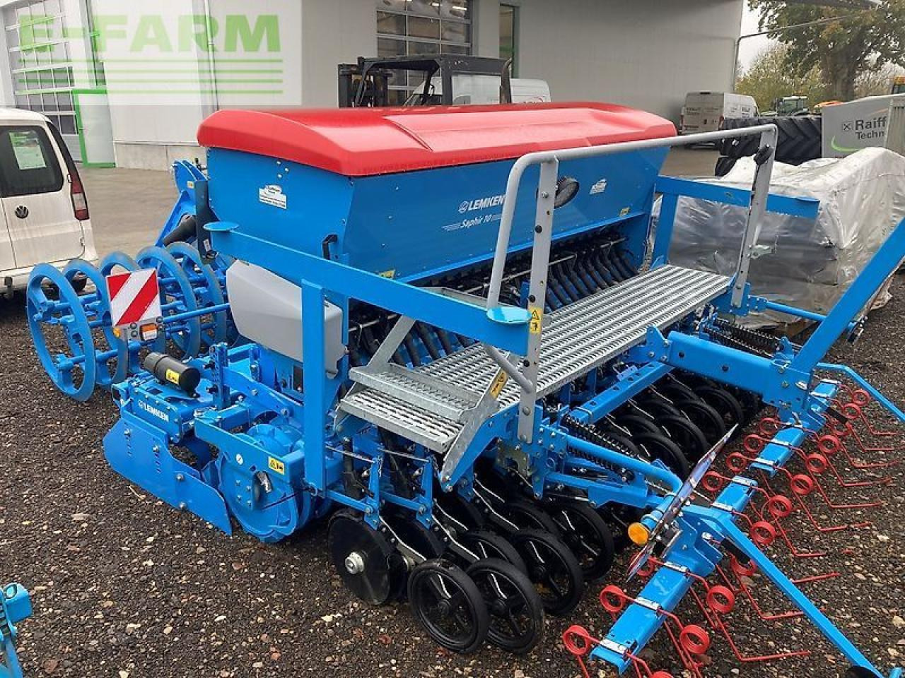Lemken zirkon 12/300 + saphir 10/300 - Žemės dirbimo technika: foto 1 Lemken zirkon 12/300 + saphir 10/300 - Žemės dirbimo technika: foto 1