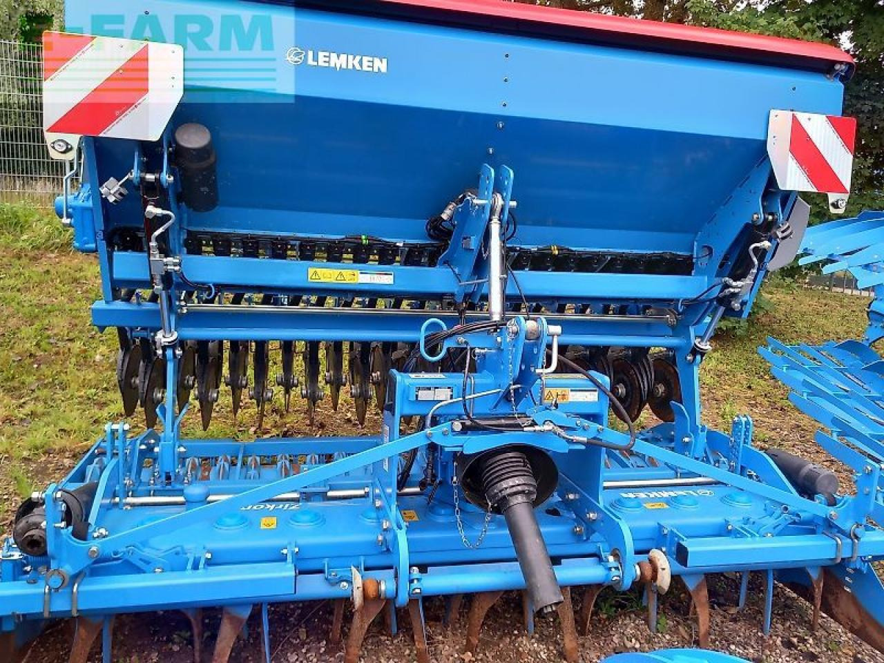 Lemken zirkon 12/300 + saphir 9/300 - Žemės dirbimo technika: foto 2 Lemken zirkon 12/300 + saphir 9/300 - Žemės dirbimo technika: foto 2
