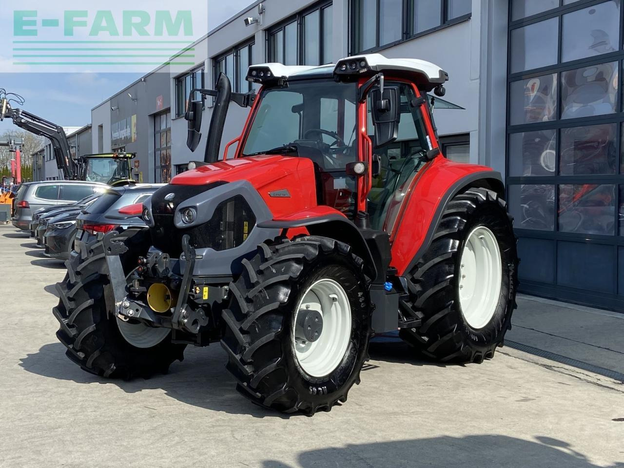 Lindner lintrac 130 (stufe 5) - Traktorius: foto 3 Lindner lintrac 130 (stufe 5) - Traktorius: foto 3