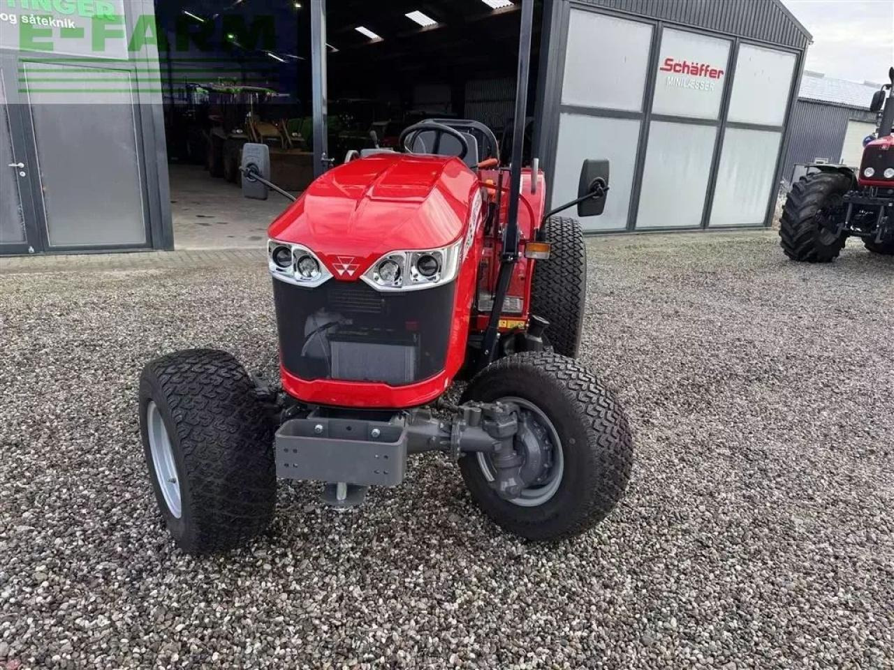 Massey Ferguson 1755 e - Traktorius: foto 3 Massey Ferguson 1755 e - Traktorius: foto 3