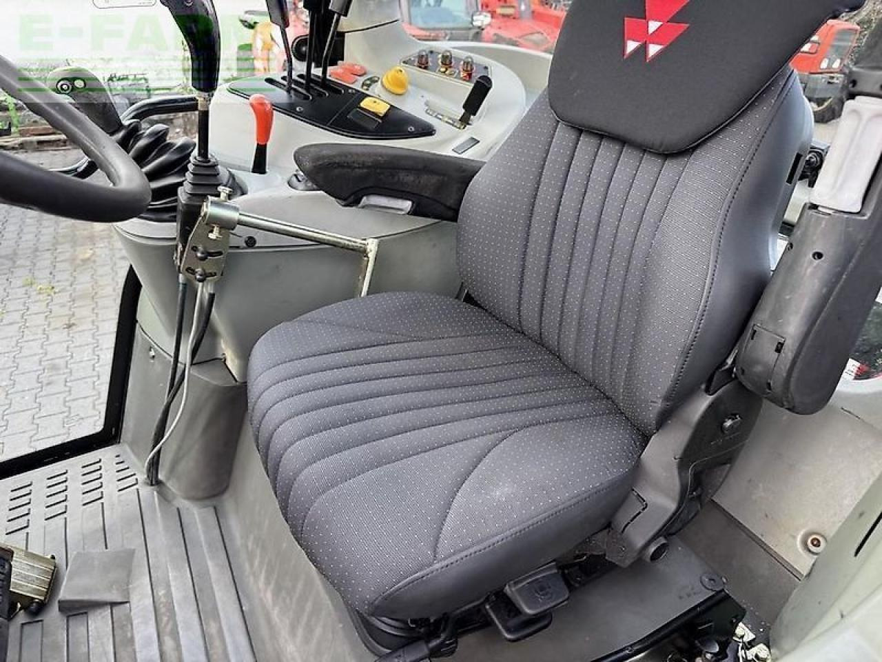 Traktorius Massey Ferguson 5455 + faucheux prestige 120: foto 11 Traktorius Massey Ferguson 5455 + faucheux prestige 120: foto 11