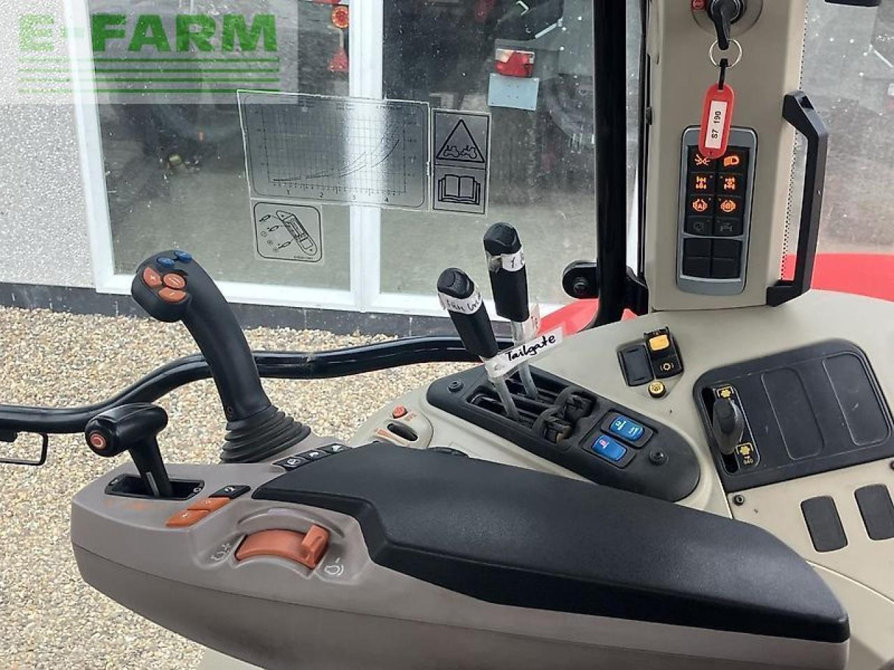 Traktorius Massey Ferguson 7618 dyna6: foto 9