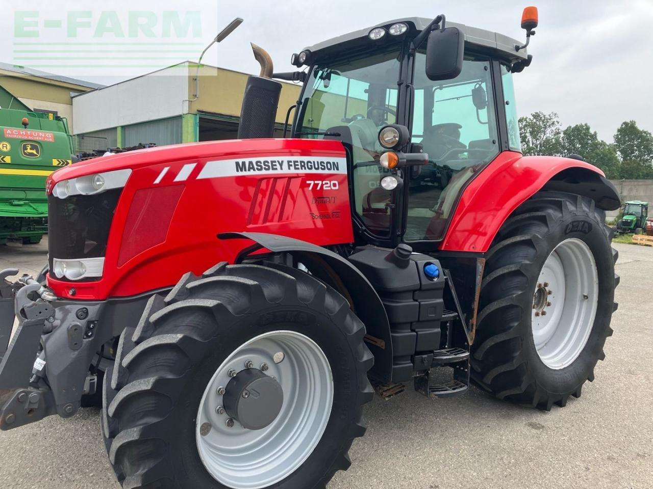 Massey Ferguson 7720 - Traktorius: foto 1 Massey Ferguson 7720 - Traktorius: foto 1