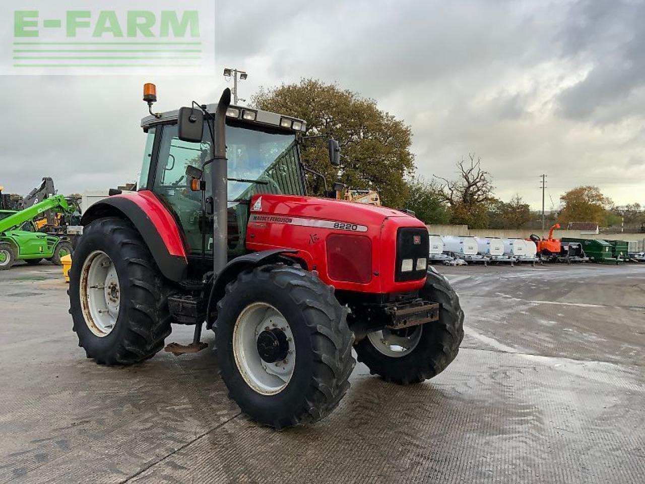 Massey Ferguson 8220 xtra power control tractor (st24304) Xtra - Traktorius: foto 2 Massey Ferguson 8220 xtra power control tractor (st24304) Xtra - Traktorius: foto 2