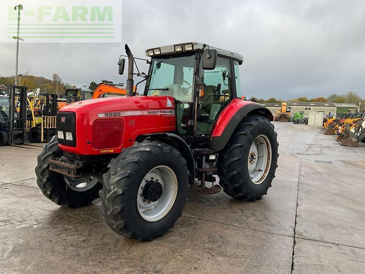 Massey Ferguson 8220 xtra power control tractor (st24304) Xtra - Traktorius: foto 4 Massey Ferguson 8220 xtra power control tractor (st24304) Xtra - Traktorius: foto 4