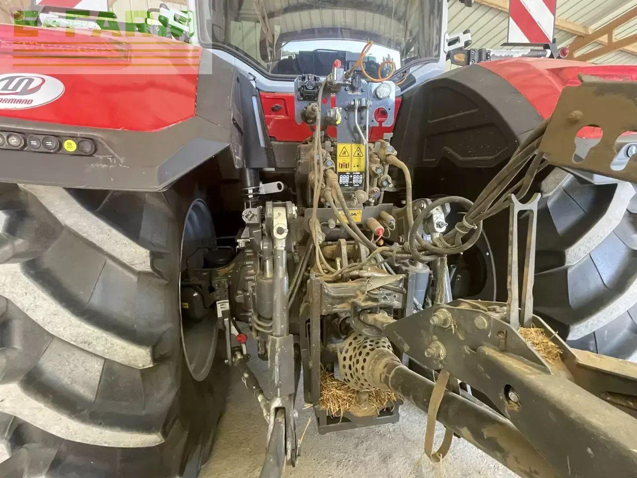 Massey Ferguson 8s.205 d7 - Traktorius: foto 4 Massey Ferguson 8s.205 d7 - Traktorius: foto 4