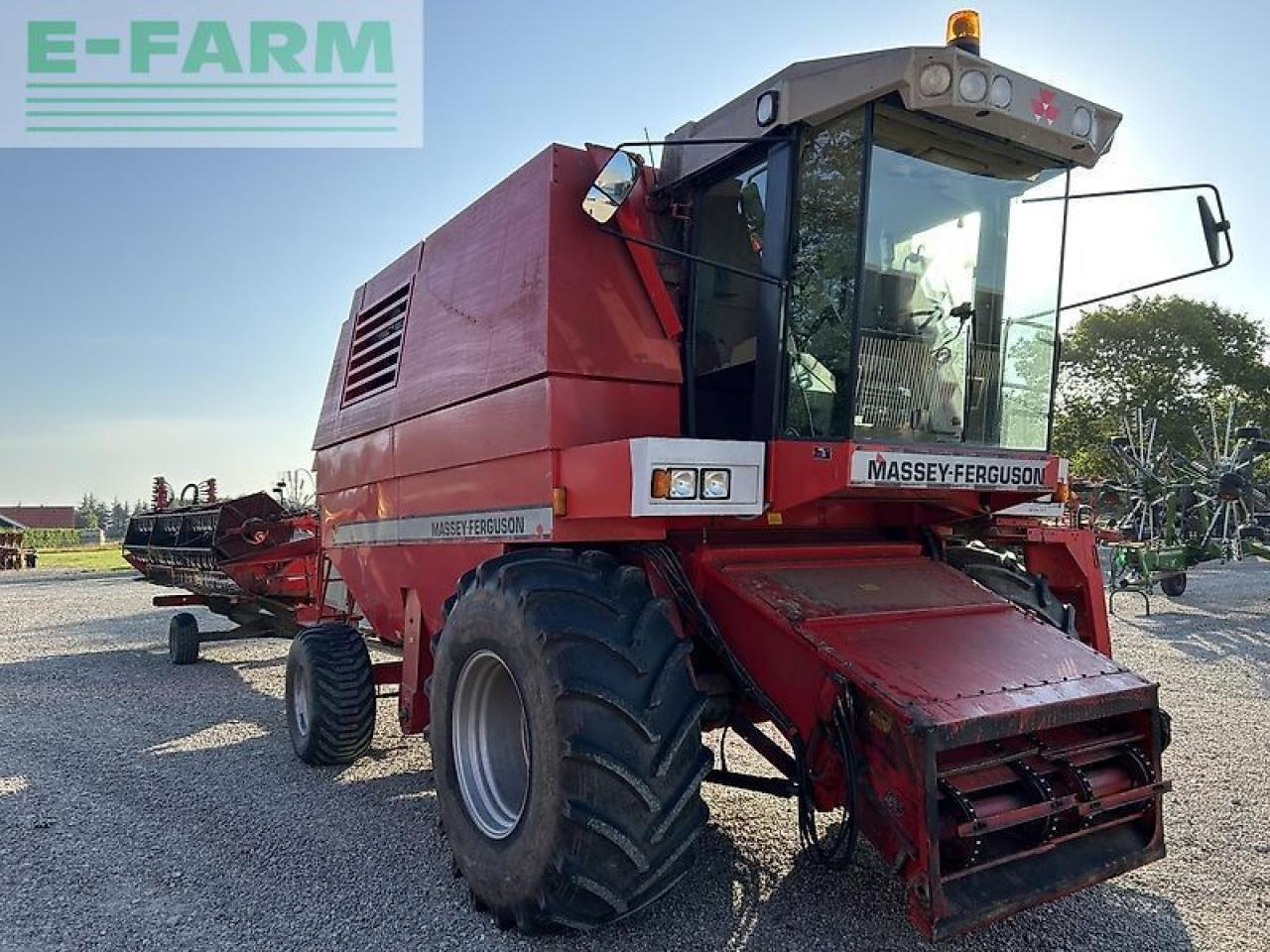 Massey Ferguson mf 38 dv 1 - Derliaus nuėmimo kombainas: foto 2 Massey Ferguson mf 38 dv 1 - Derliaus nuėmimo kombainas: foto 2