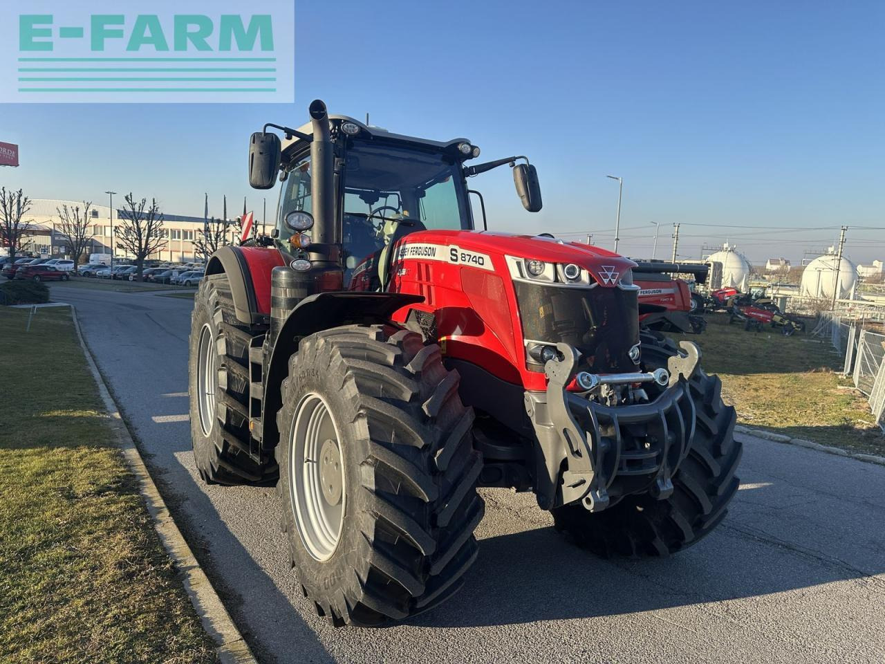 Massey Ferguson mf 8740 s (stage v) - Traktorius: foto 1 Massey Ferguson mf 8740 s (stage v) - Traktorius: foto 1