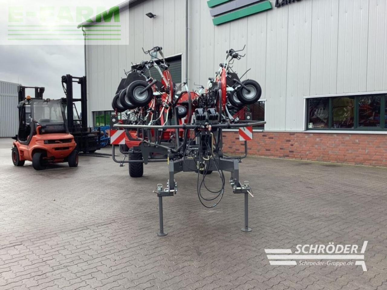 Massey Ferguson td 1310x trc (lotus 1250 t) - Šieno grėblys/ Vartytuvas: foto 2 Massey Ferguson td 1310x trc (lotus 1250 t) - Šieno grėblys/ Vartytuvas: foto 2