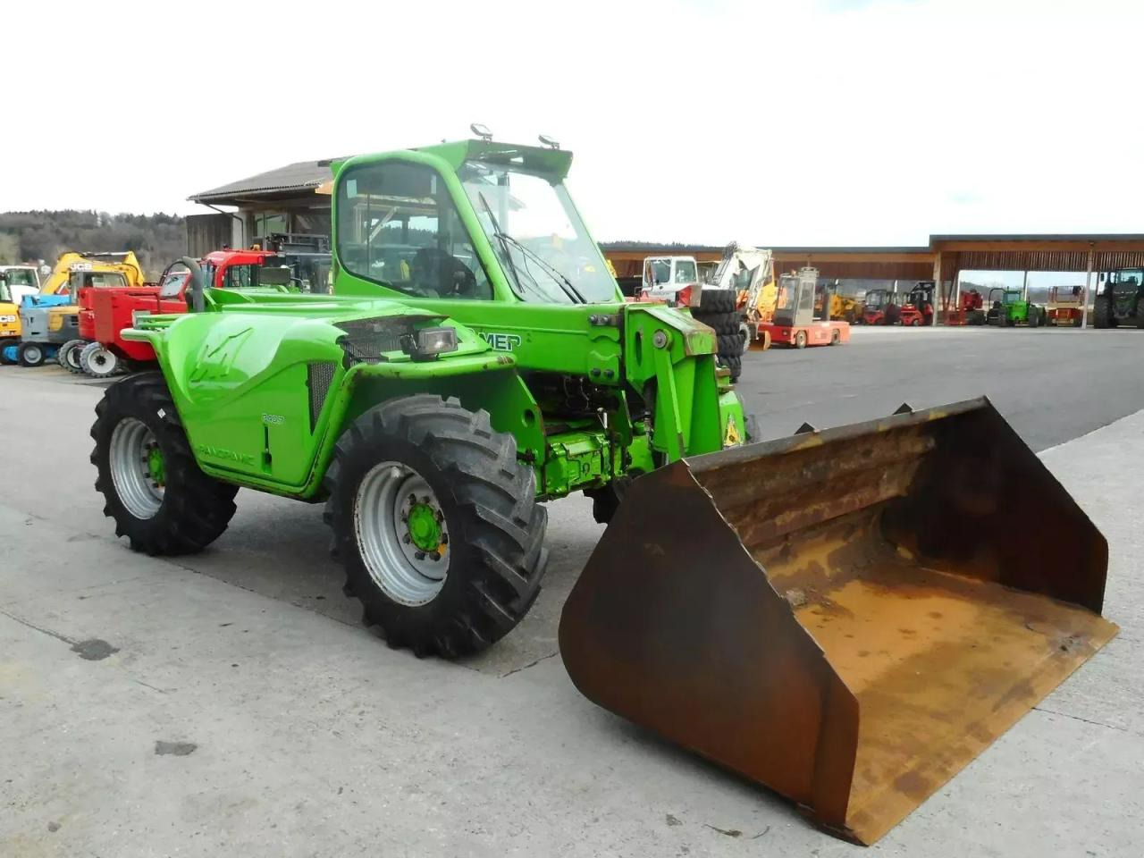 Merlo p40.7 turbofarmer ( neue bereifung ) - Teleskopinis krautuvas: foto 5 Merlo p40.7 turbofarmer ( neue bereifung ) - Teleskopinis krautuvas: foto 5