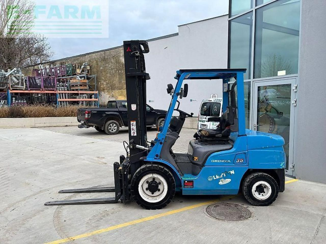 Mitsubishi fd35ntd - Šakinis krautuvas: foto 3 Mitsubishi fd35ntd - Šakinis krautuvas: foto 3