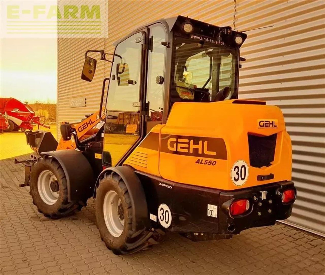 Mustang al550 m. kabine - Mini ekskavatorius: foto 4 Mustang al550 m. kabine - Mini ekskavatorius: foto 4