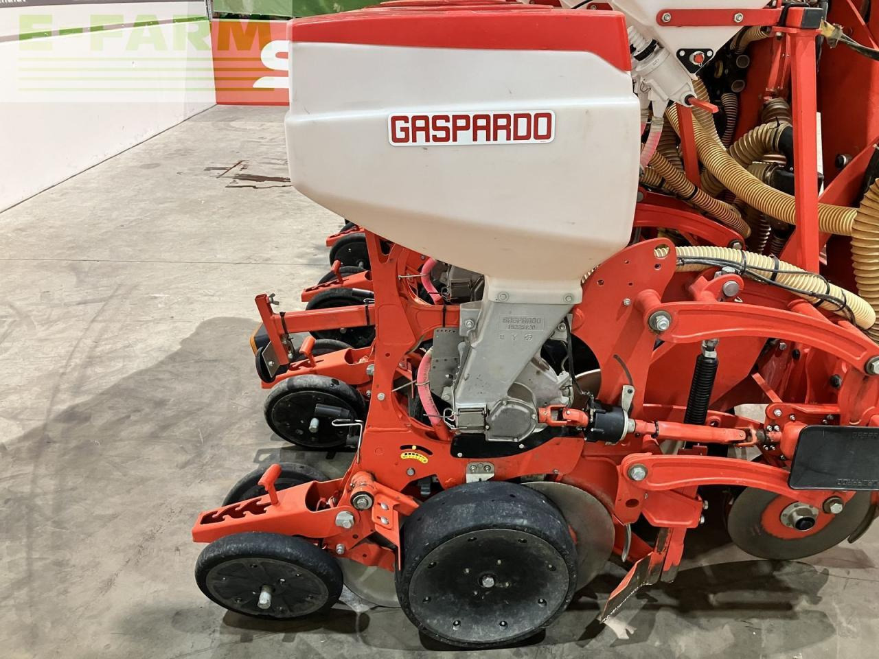 Mustang manta mtr 9-reihig mit fronttank pa - Tikslaus išsėjimo sėjamoji: foto 5 Mustang manta mtr 9-reihig mit fronttank pa - Tikslaus išsėjimo sėjamoji: foto 5