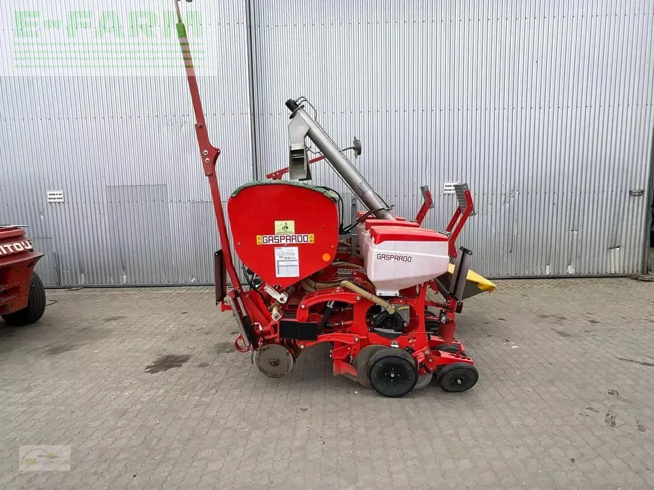 Mustang mter 300 - Tikslaus išsėjimo sėjamoji: foto 2 Mustang mter 300 - Tikslaus išsėjimo sėjamoji: foto 2