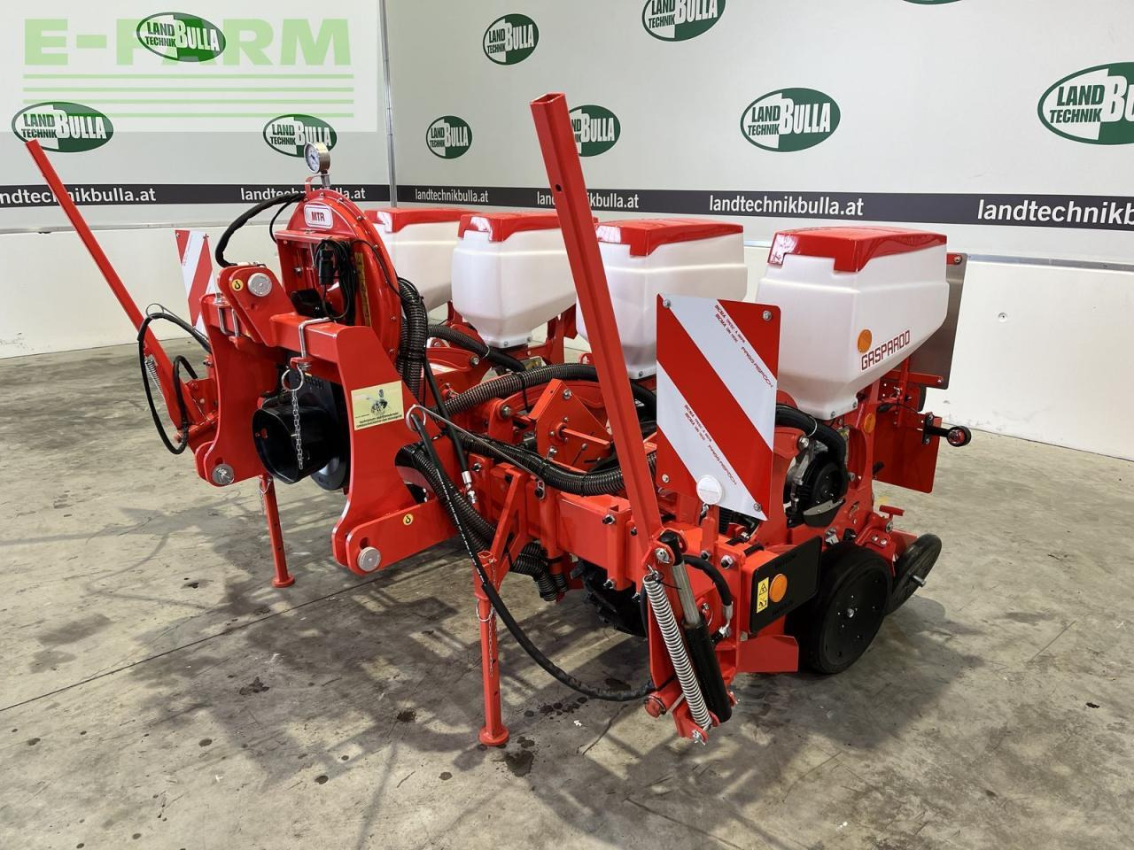 Mustang mtr 4 reihen - Tikslaus išsėjimo sėjamoji: foto 1 Mustang mtr 4 reihen - Tikslaus išsėjimo sėjamoji: foto 1