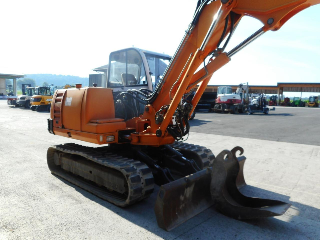 Neuson 8002rd ( 7.900kg ) hydr. sw + verstellausleger - Mini ekskavatorius: foto 4 Neuson 8002rd ( 7.900kg ) hydr. sw + verstellausleger - Mini ekskavatorius: foto 4