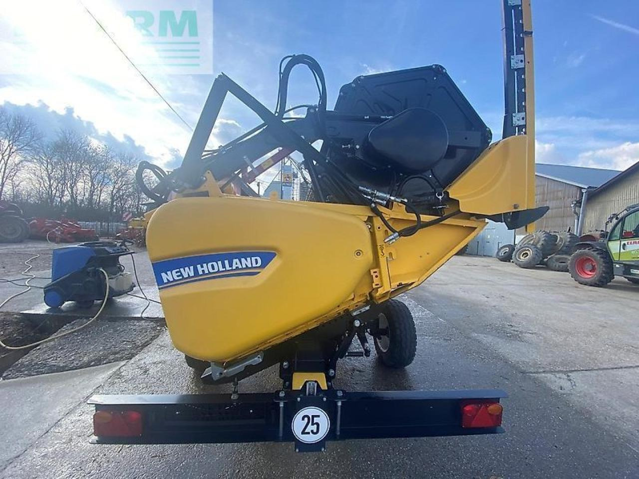 Įranga už pašarų kombainai New Holland 35v varifeed: foto 17