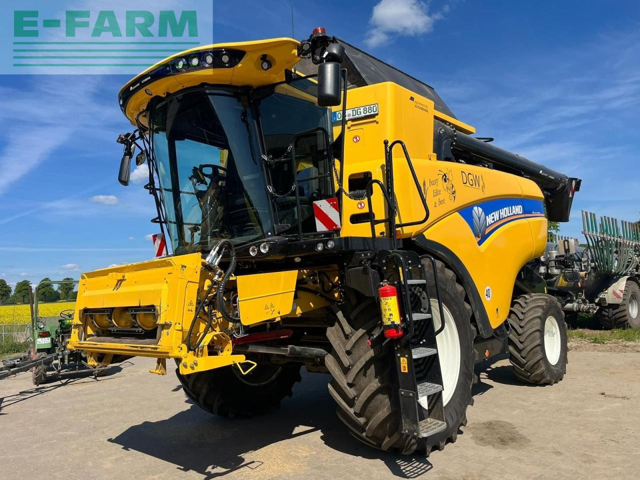 New Holland CX 8.80 - Derliaus nuėmimo kombainas: foto 1 New Holland CX 8.80 - Derliaus nuėmimo kombainas: foto 1