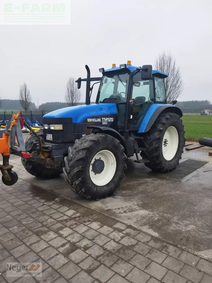 New Holland TM125 - Traktorius: foto 2 New Holland TM125 - Traktorius: foto 2