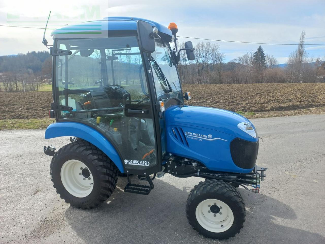 New Holland boomer 25 - Traktorius: foto 4 New Holland boomer 25 - Traktorius: foto 4