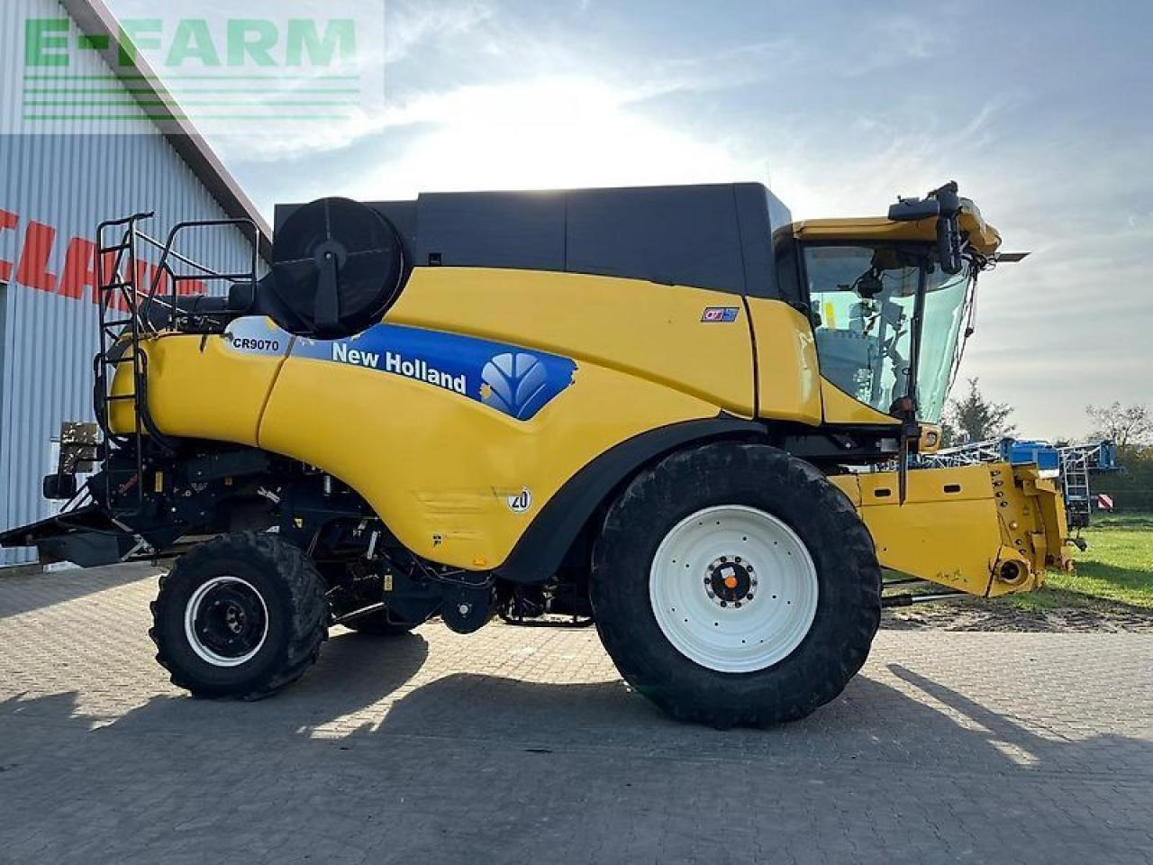 New Holland cr 9070 - Derliaus nuėmimo kombainas: foto 4 New Holland cr 9070 - Derliaus nuėmimo kombainas: foto 4