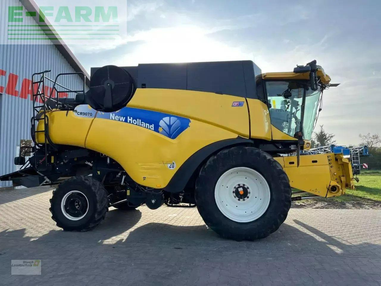 New Holland cr 9070 - Derliaus nuėmimo kombainas: foto 4 New Holland cr 9070 - Derliaus nuėmimo kombainas: foto 4