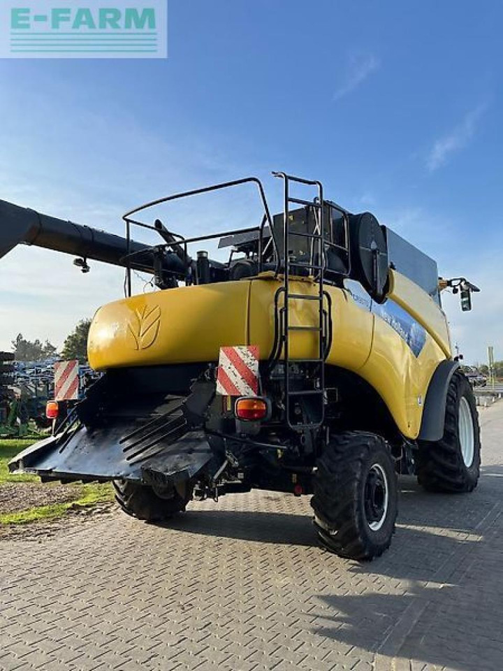 New Holland cr 9070 - Derliaus nuėmimo kombainas: foto 5 New Holland cr 9070 - Derliaus nuėmimo kombainas: foto 5