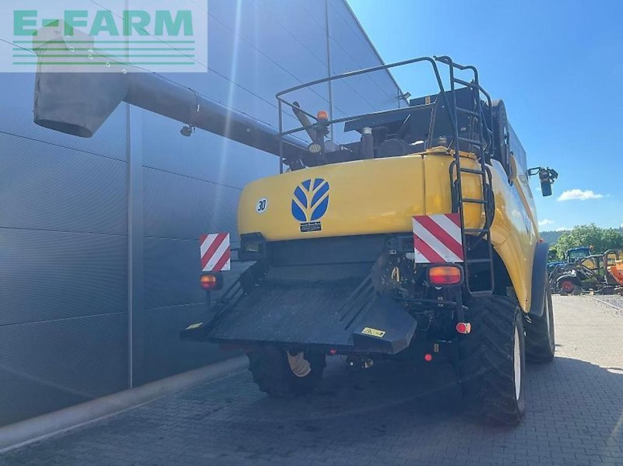 New Holland cr 9070 elevation - Derliaus nuėmimo kombainas: foto 5 New Holland cr 9070 elevation - Derliaus nuėmimo kombainas: foto 5