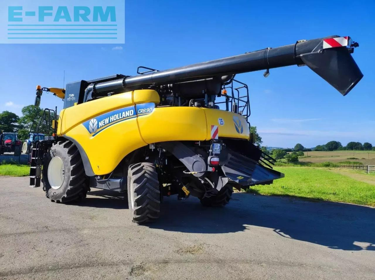New Holland cr8.90 - Derliaus nuėmimo kombainas: foto 4 New Holland cr8.90 - Derliaus nuėmimo kombainas: foto 4