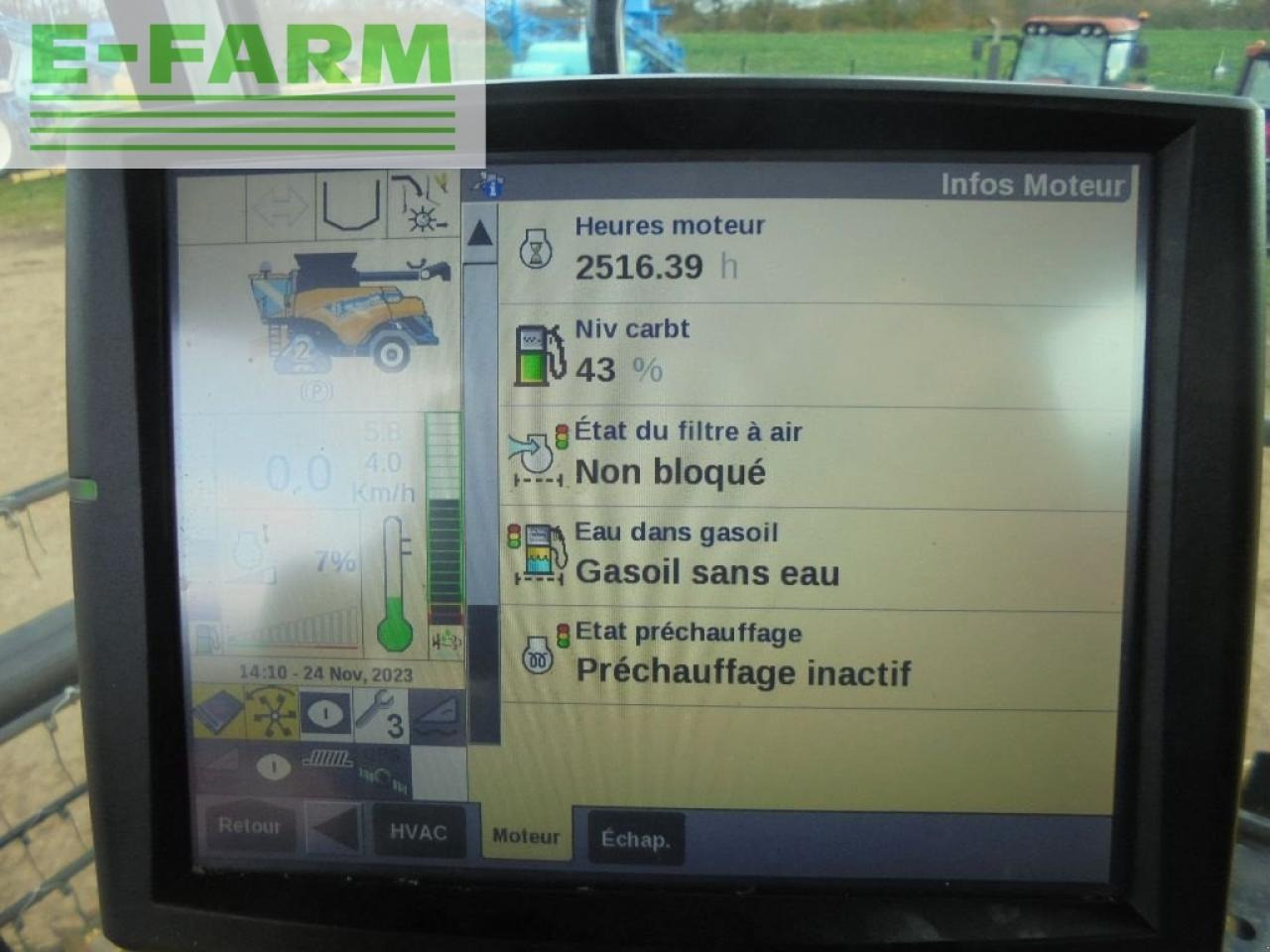 Derliaus nuėmimo kombainas New Holland cr9.90: foto 8