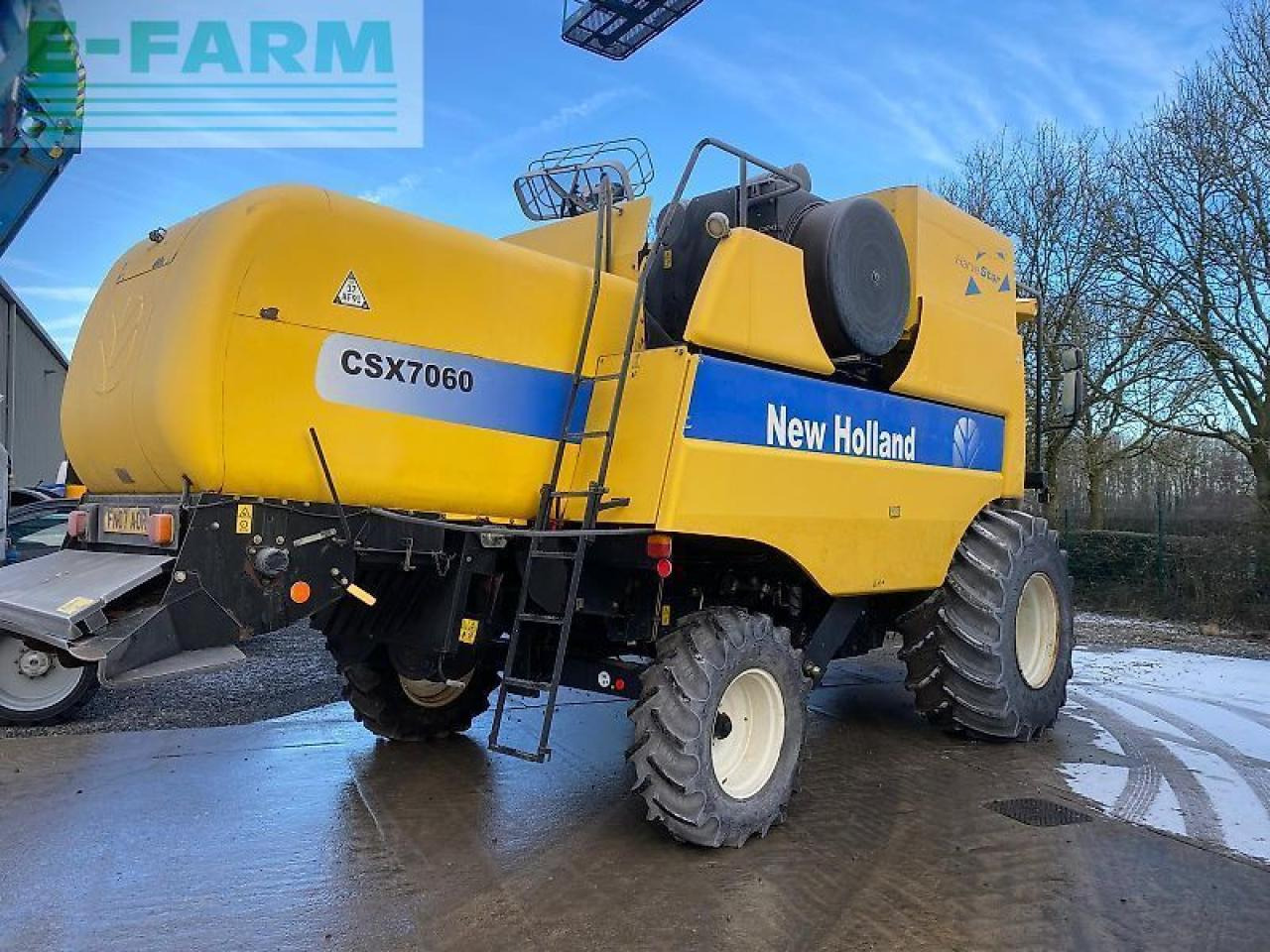 New Holland csx 7060 - Derliaus nuėmimo kombainas: foto 4 New Holland csx 7060 - Derliaus nuėmimo kombainas: foto 4