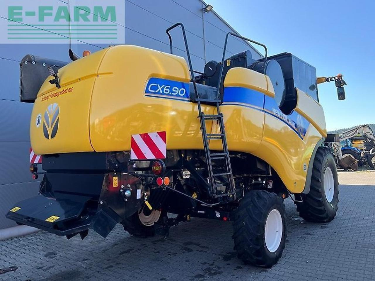 New Holland cx 6.90 - Derliaus nuėmimo kombainas: foto 5 New Holland cx 6.90 - Derliaus nuėmimo kombainas: foto 5