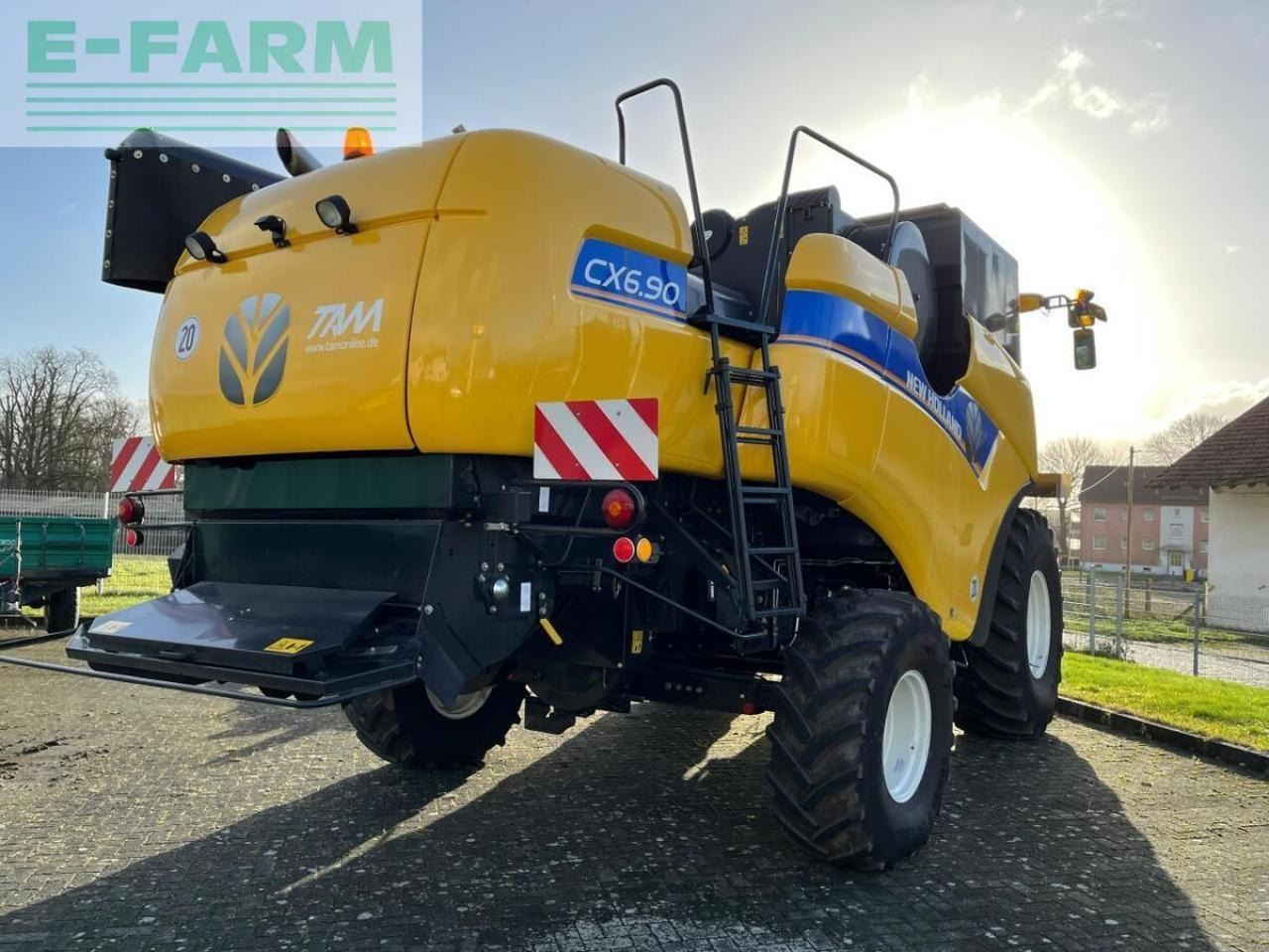New Holland cx 6.90 schüttler + 25ft sw + sww - Derliaus nuėmimo kombainas: foto 5 New Holland cx 6.90 schüttler + 25ft sw + sww - Derliaus nuėmimo kombainas: foto 5