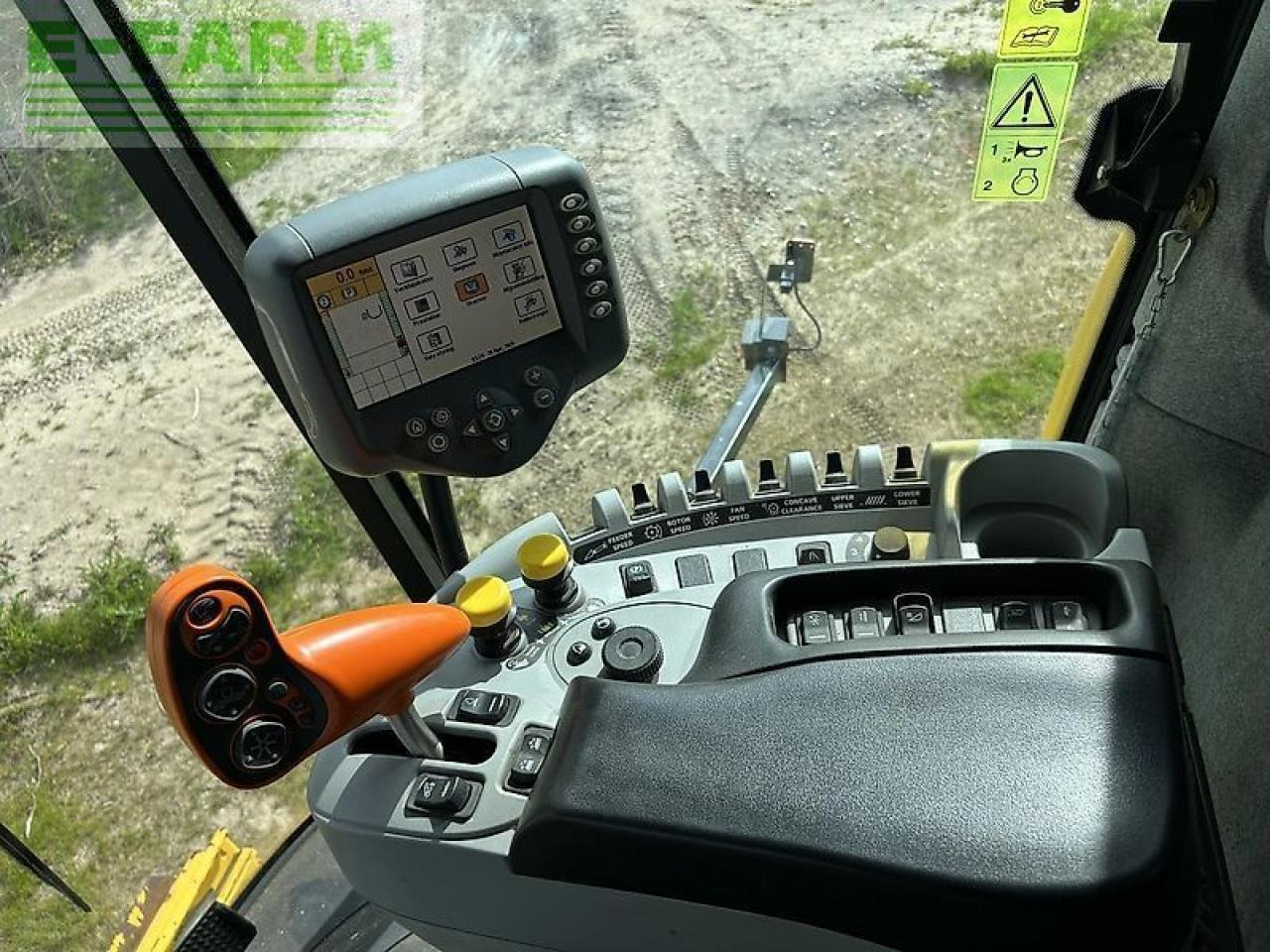 New Holland cx 8090 - Derliaus nuėmimo kombainas: foto 5 New Holland cx 8090 - Derliaus nuėmimo kombainas: foto 5